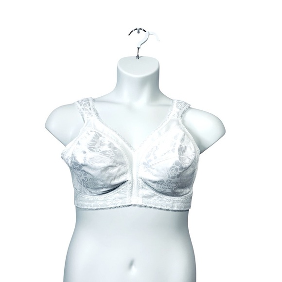 NWOT, Playtex, 18 Hour Ultimate Lift & Support Bra – Size 38D – White - Picture 9 of 9